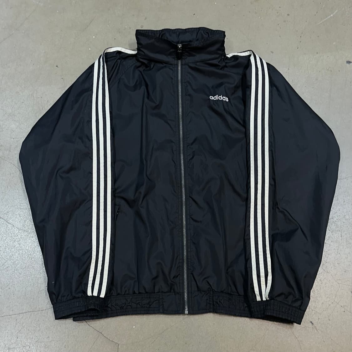 L 아디다스 블랙 내장후드 바람막이 상품이미지2