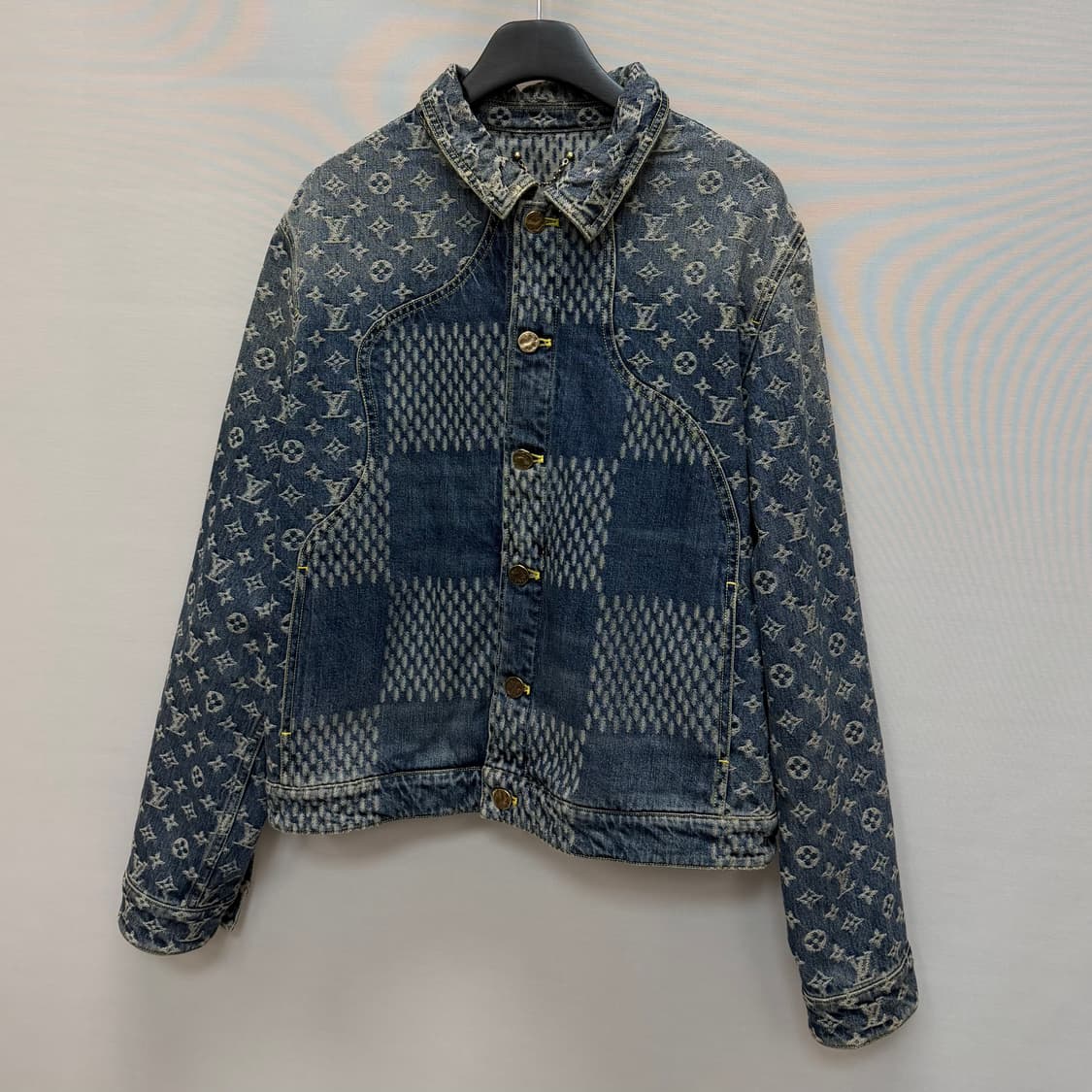 루이비통 니고 모노그램 데님 트러커 자켓 ( 105 ) 상품이미지3