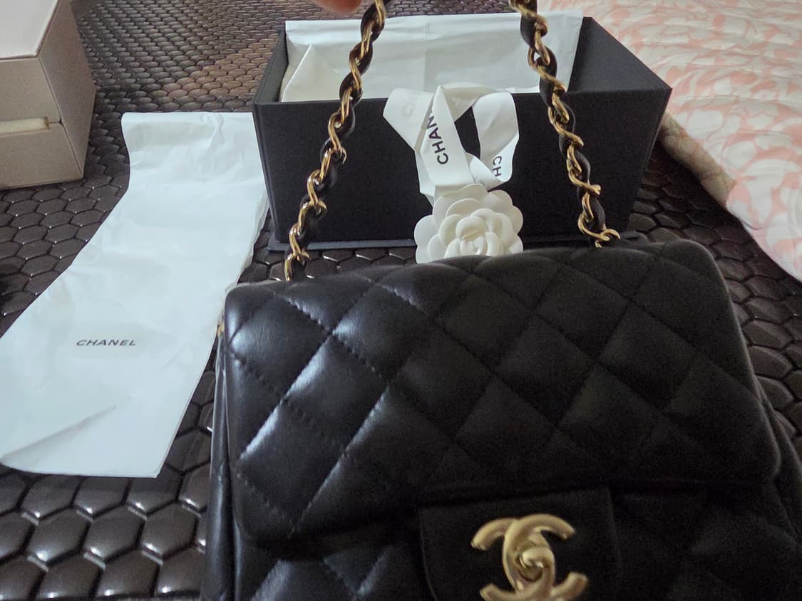 샤넬 블랙 퀼팅 플랩백 금장 새제품 상품이미지6