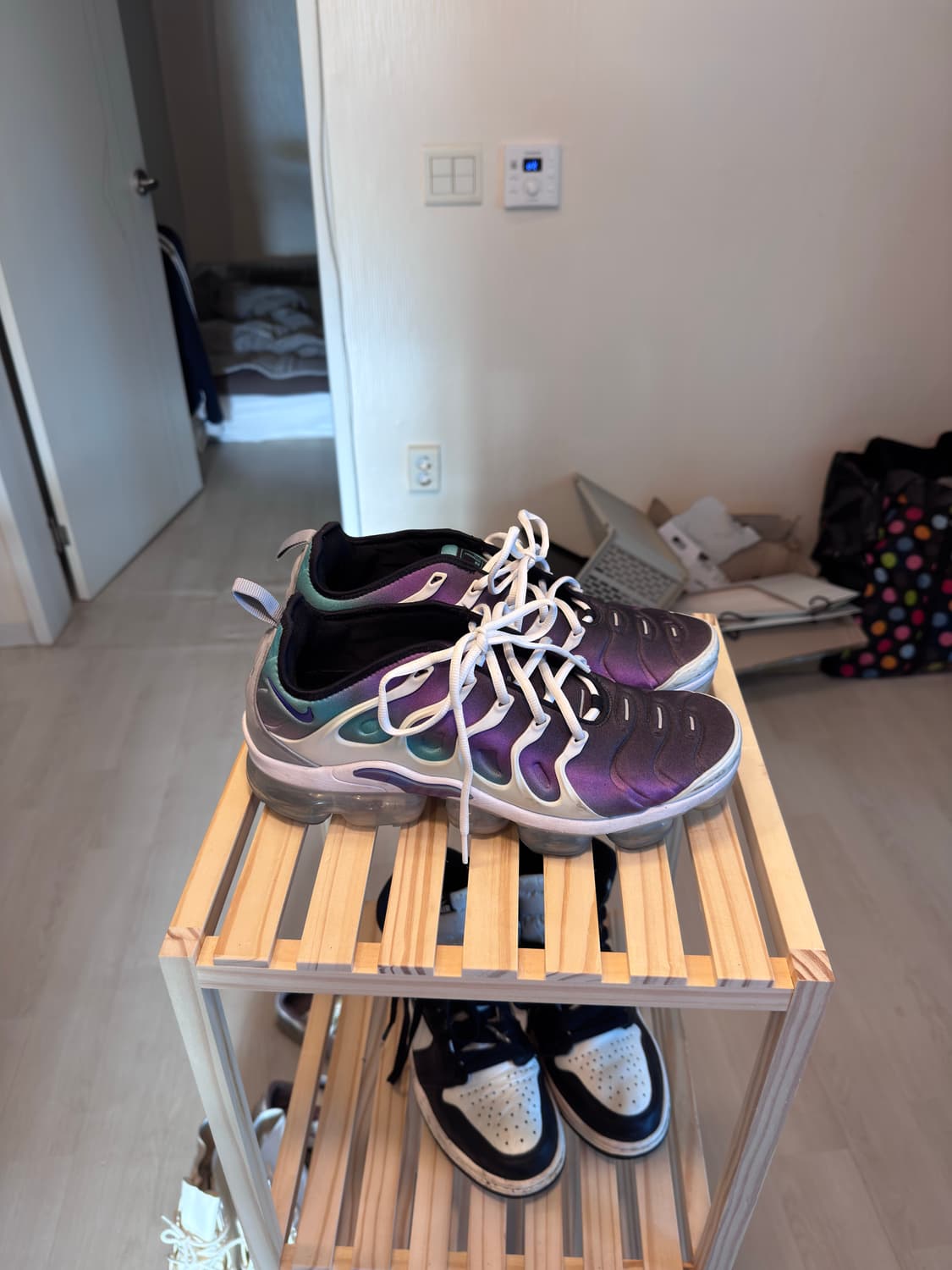 나이키 에어 베이퍼맥스 플러스 (Vapormax Plus) 퍼플/그린 컬 상품이미지2