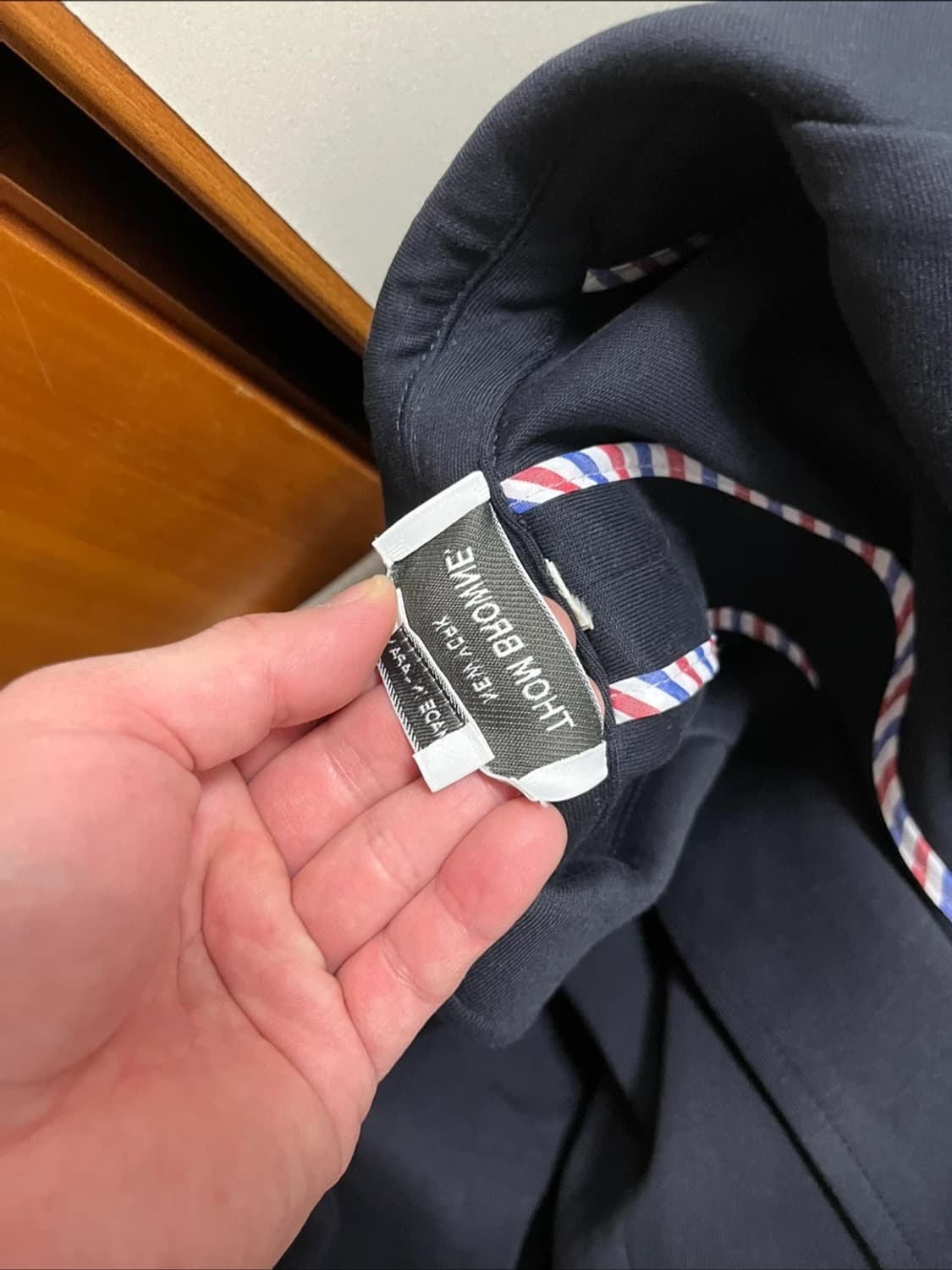 톰브라운 정장 팝니다 상품이미지2