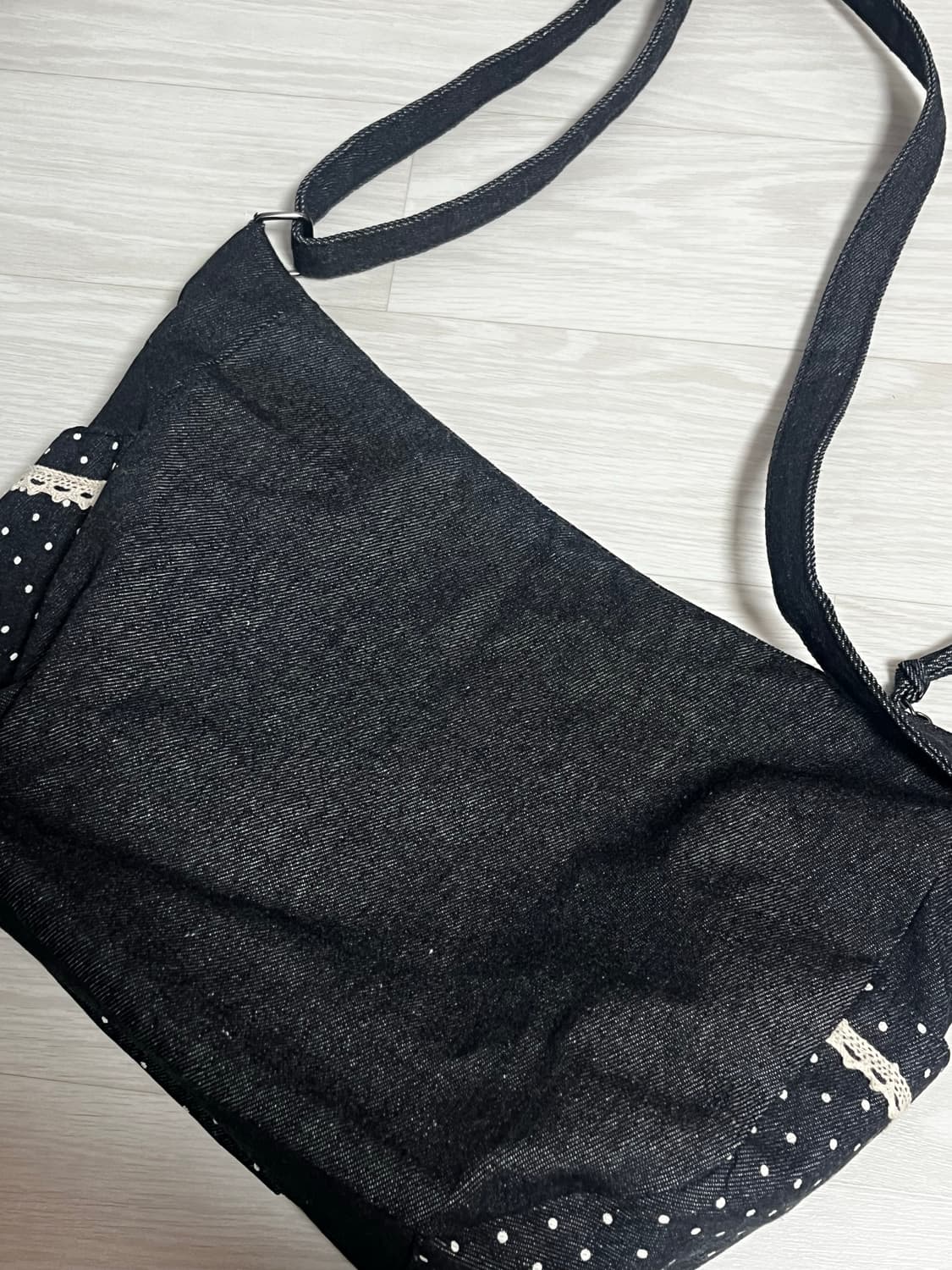 도트 크로스백(새제품) 상품이미지3