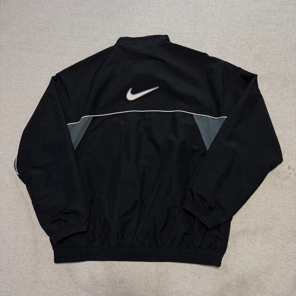 나이키 올드스쿨 빅스우시 바람막이 상품이미지2