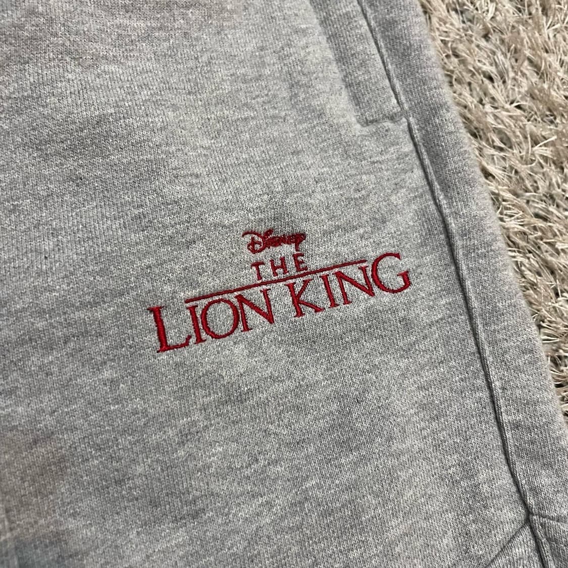 메종미네드 디즈니 라이온킹 조거팬츠 상품이미지6