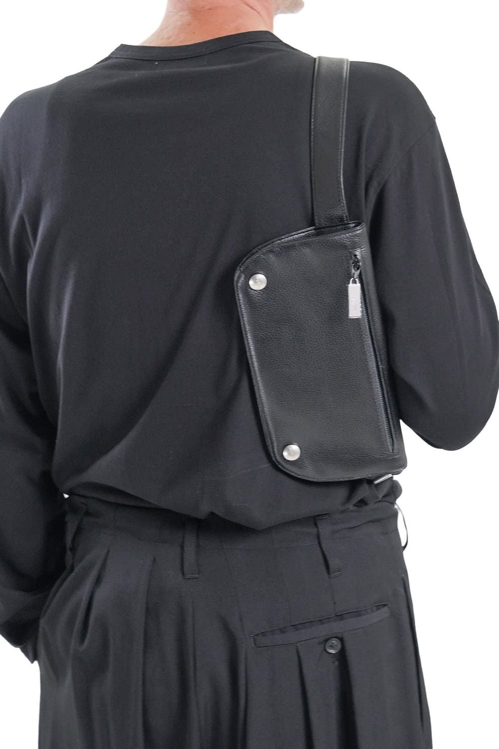 새상품 요지야마모토 레더 크로스바디 파우치os 상품이미지2