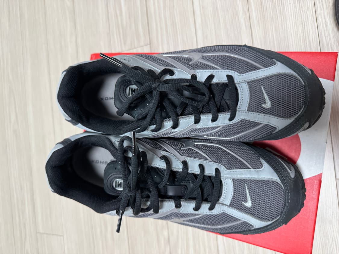 나이키 샥스 라이드2 그래파이트 색상 275 sie 상품이미지4