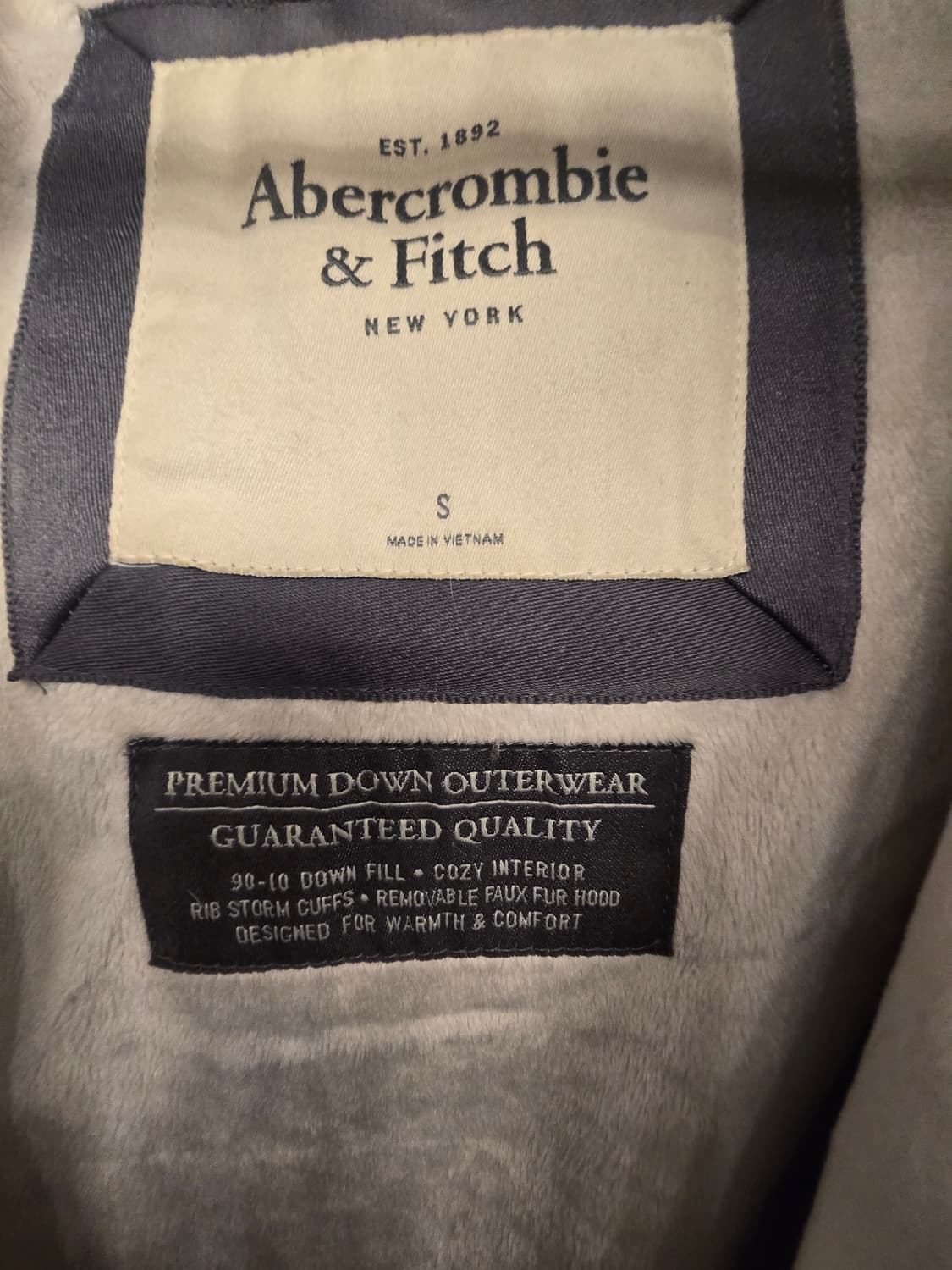 아베크롬비 앤피치(Abercrombie & Fitch)프리미엄 다운패딩 상품이미지3