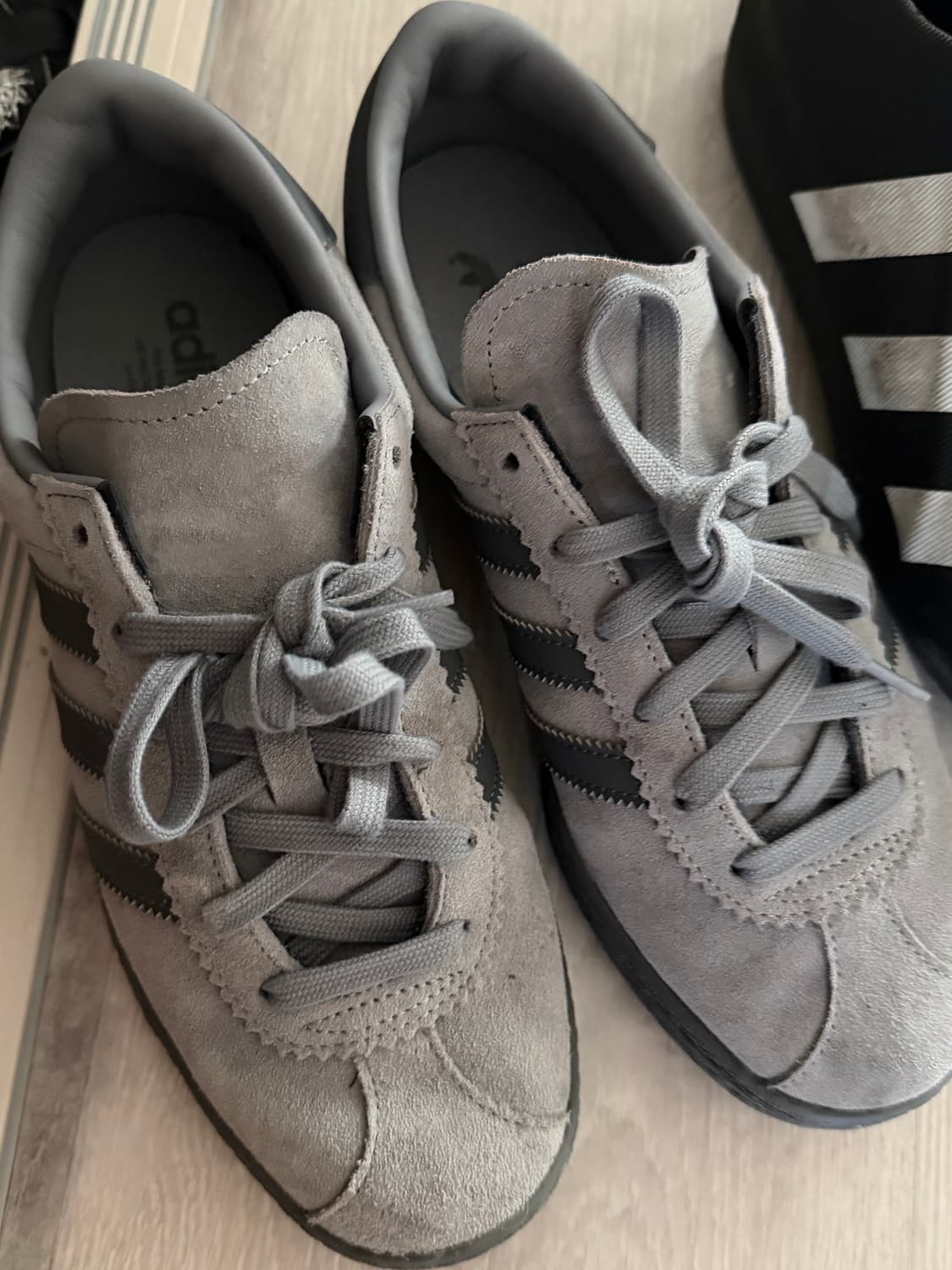 아디다스 슈타트 그레이 상품이미지2