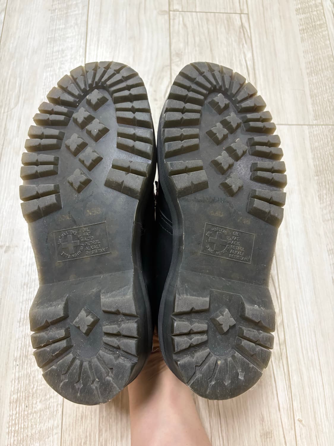 닥터마틴 1461 3홀 쿼드 250 상품이미지6