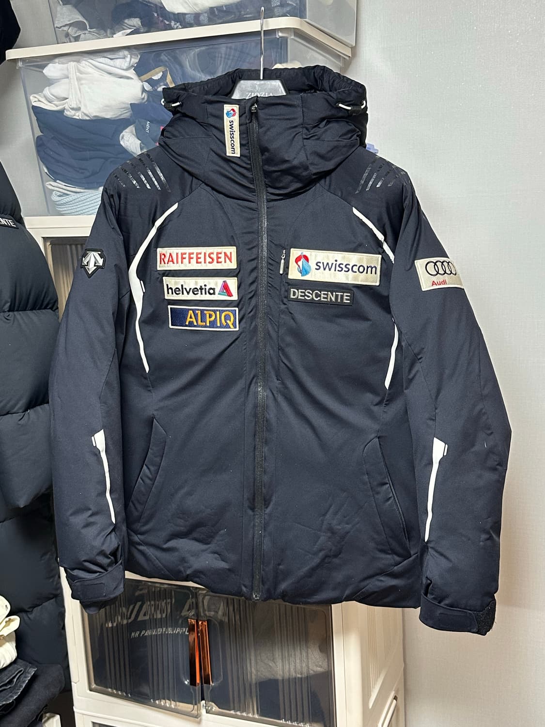 데상트 아우디 패치 패딩 105 상품이미지5