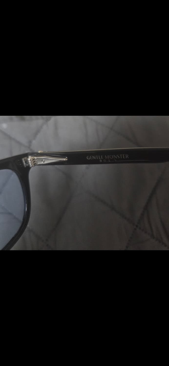 젠틀몬스터 본조 VONZO 01 블랙 안경 상품이미지3