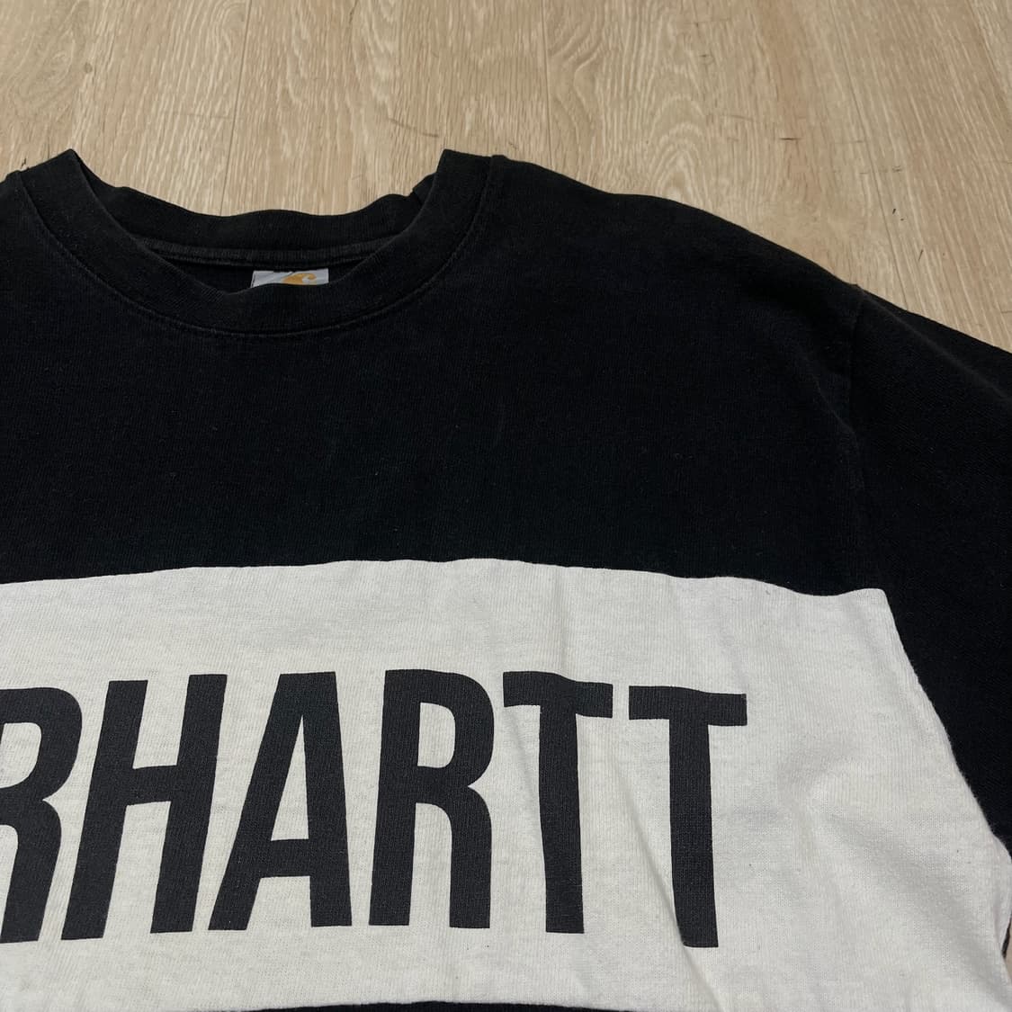 칼하트 빅로고 배색 반팔 티셔츠 [블랙] L/100 상품이미지4
