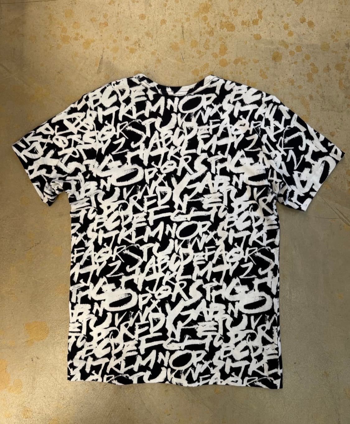 Comme des Garcons 그래피티 archive t-shits 상품이미지8