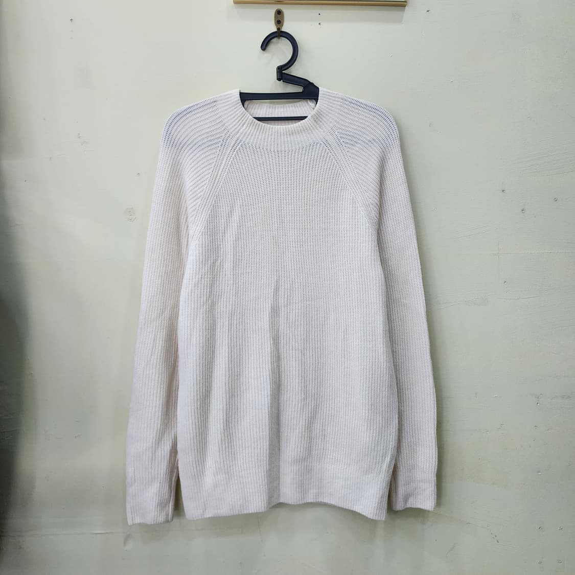 유니클로 아이보리 코튼 니트 상품이미지1