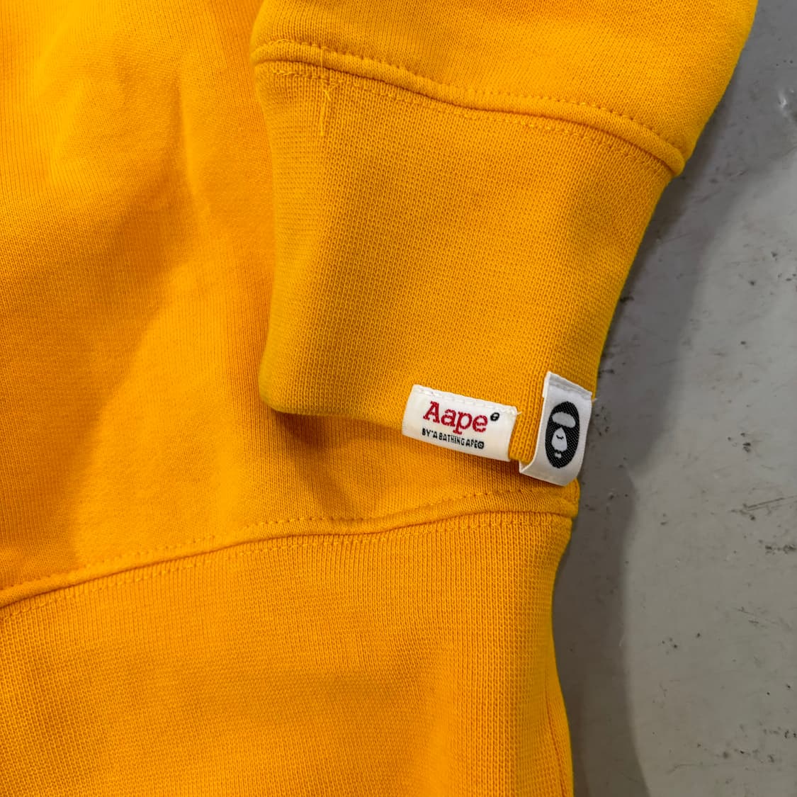 95 에이프 베이프 맨투맨 상품이미지4