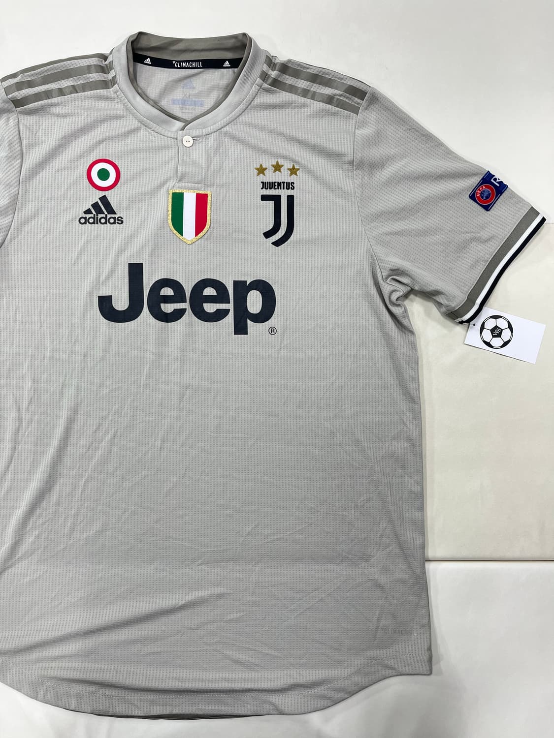 아디다스 18-19 유벤투스 FC 어센틱 어웨이 크리스티아누 호날두 상품이미지5