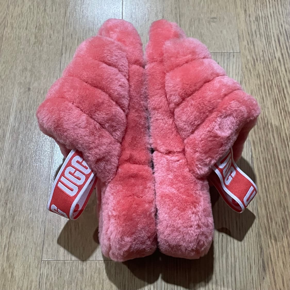 UGG 어그 양털 슬리퍼 220 상품이미지5