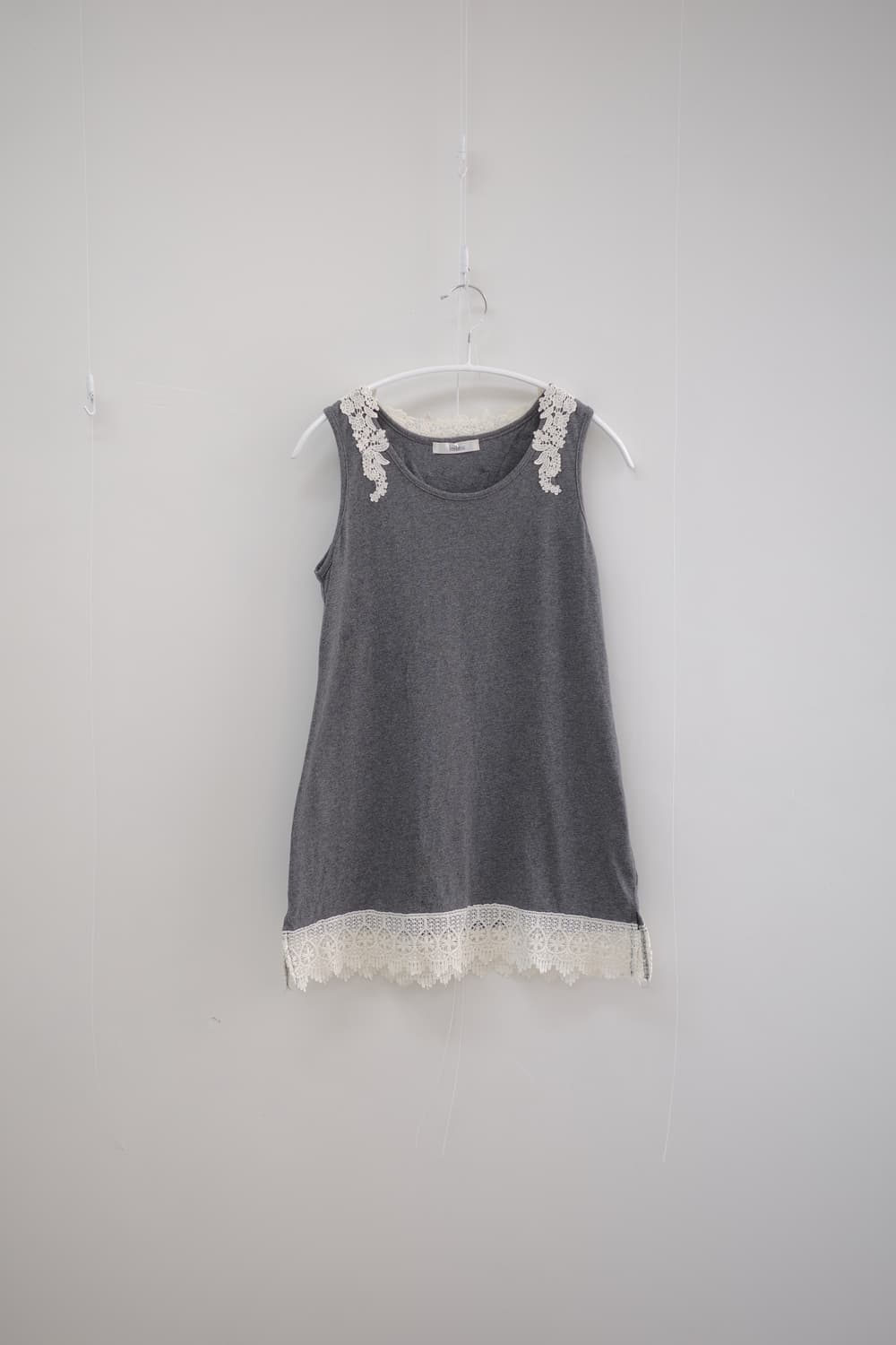 Grey lace sleeveless 상품이미지1