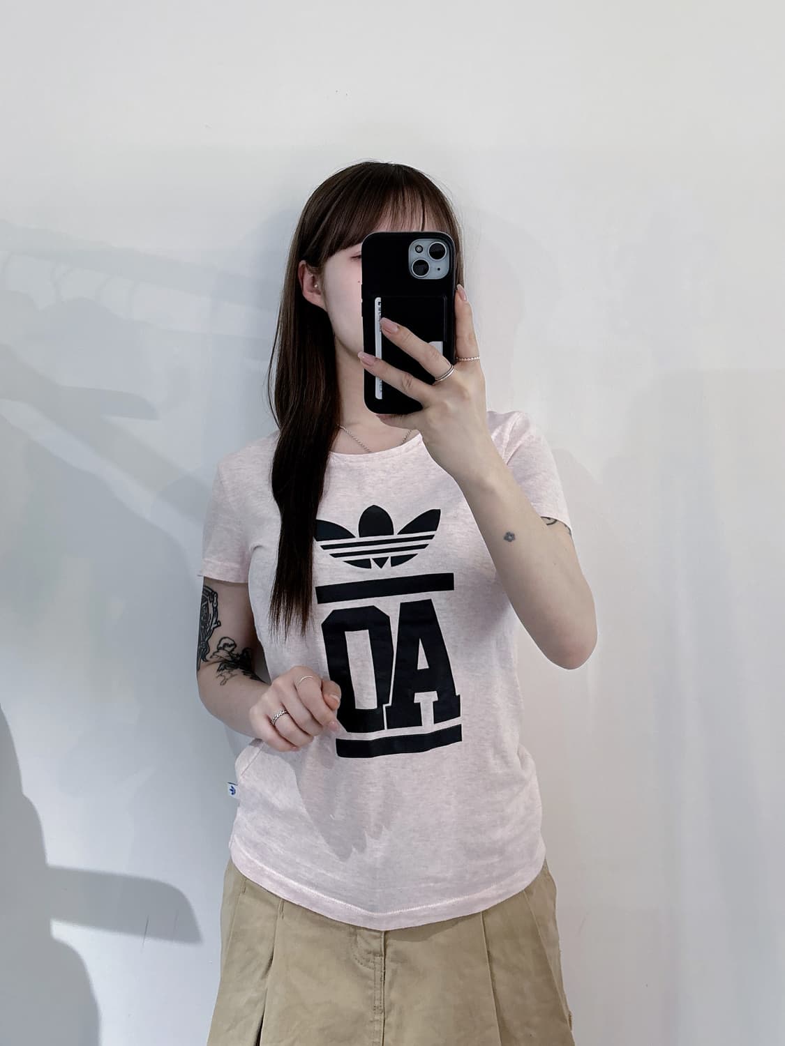 아디다스 빅로고 딱붙 반팔 상품이미지1