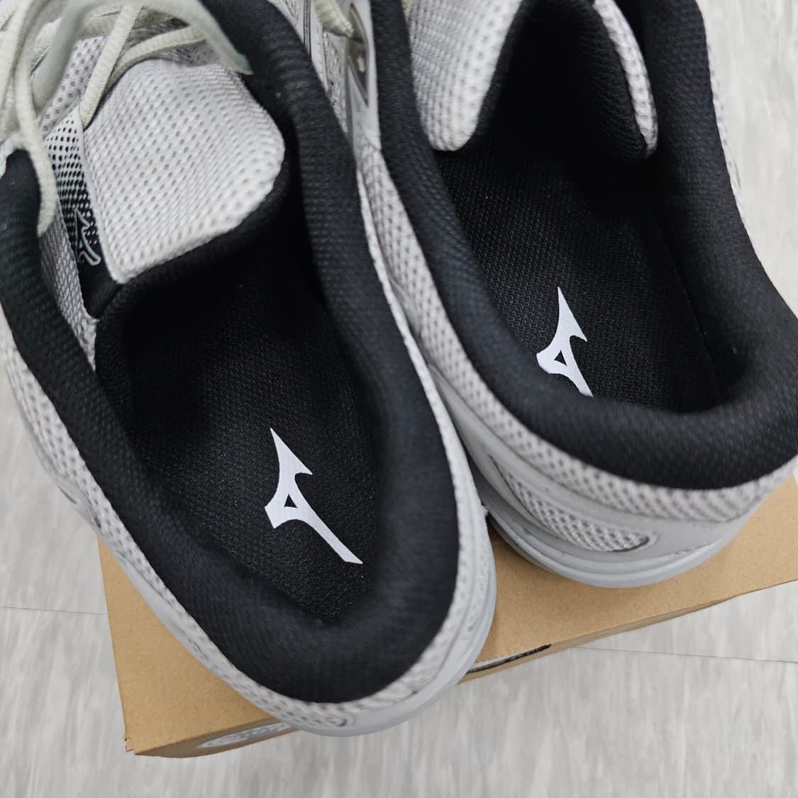 미즈노 Mizuno 런닝 맥시마이저 25 상품이미지4