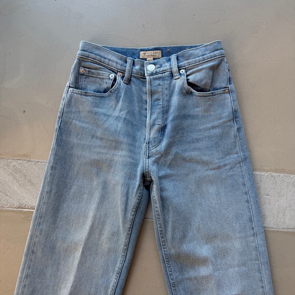버버리 스트레이트 데님 팬츠 상품이미지3