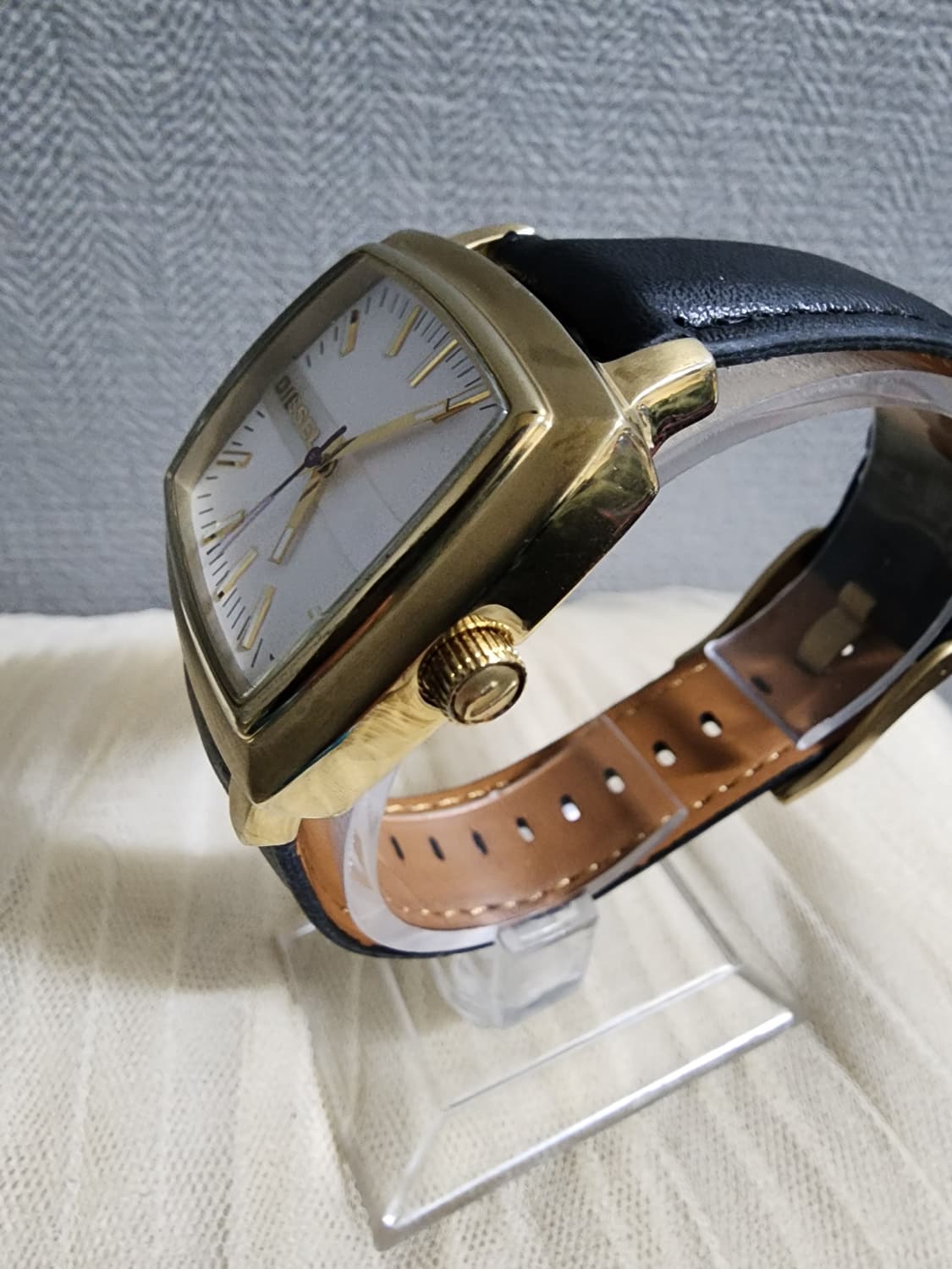 디젤 골드 프레임 손목시계 공용 상품이미지2