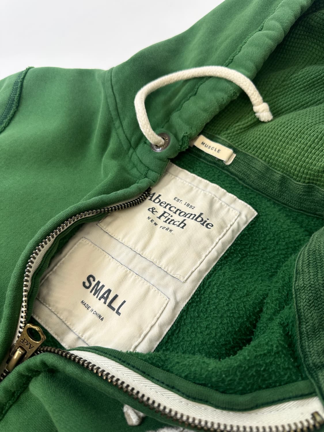 아베크롬비 데미지 말차컬러 스펠로고 후드집업 상품이미지5