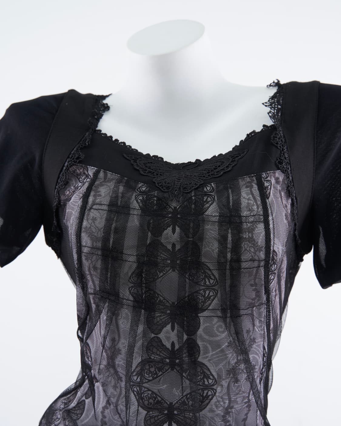 Ozz ONESTE 고딕 블랙 레이스 디테일 원피스 상품이미지4