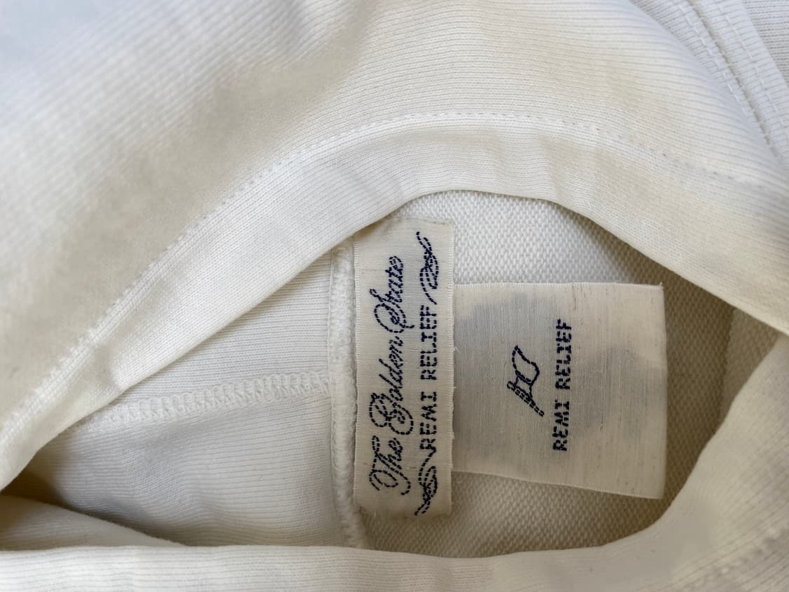 Remi relief 후드티팝니다 상품이미지3