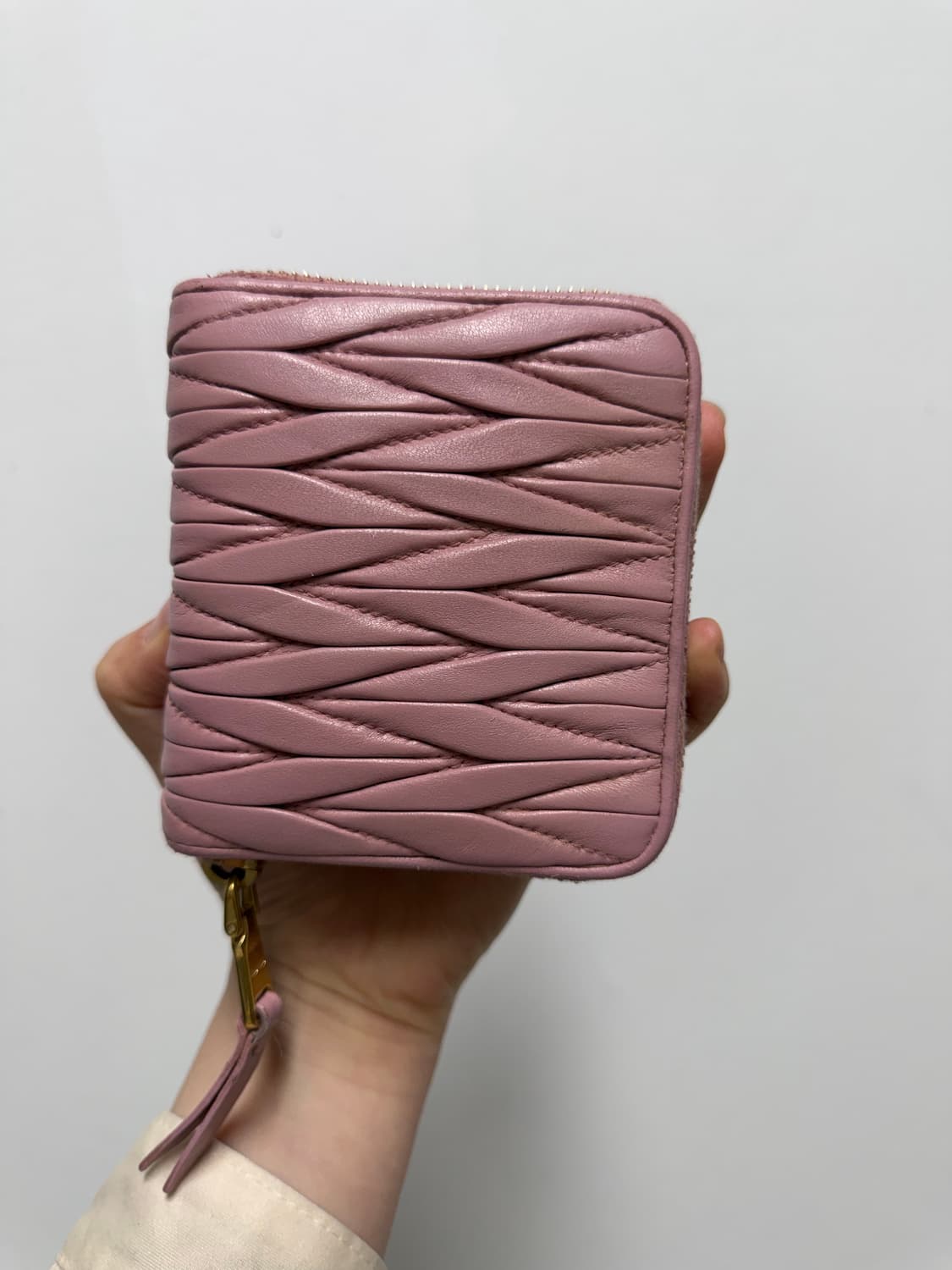 [정품] 미우미우 반지갑 핑크  상품이미지4