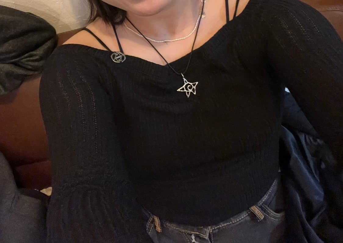 키르시컬렉션 오프숄더 긴팔티셔츠 상품이미지6