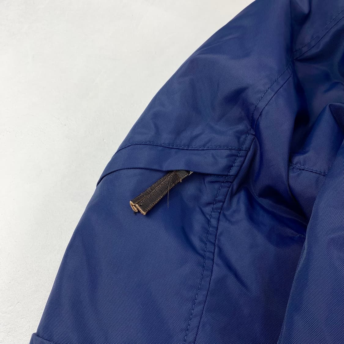 트루릴리전 쿼드 포켓 유틸리티 테크 다운 패딩 (105) 상품이미지4