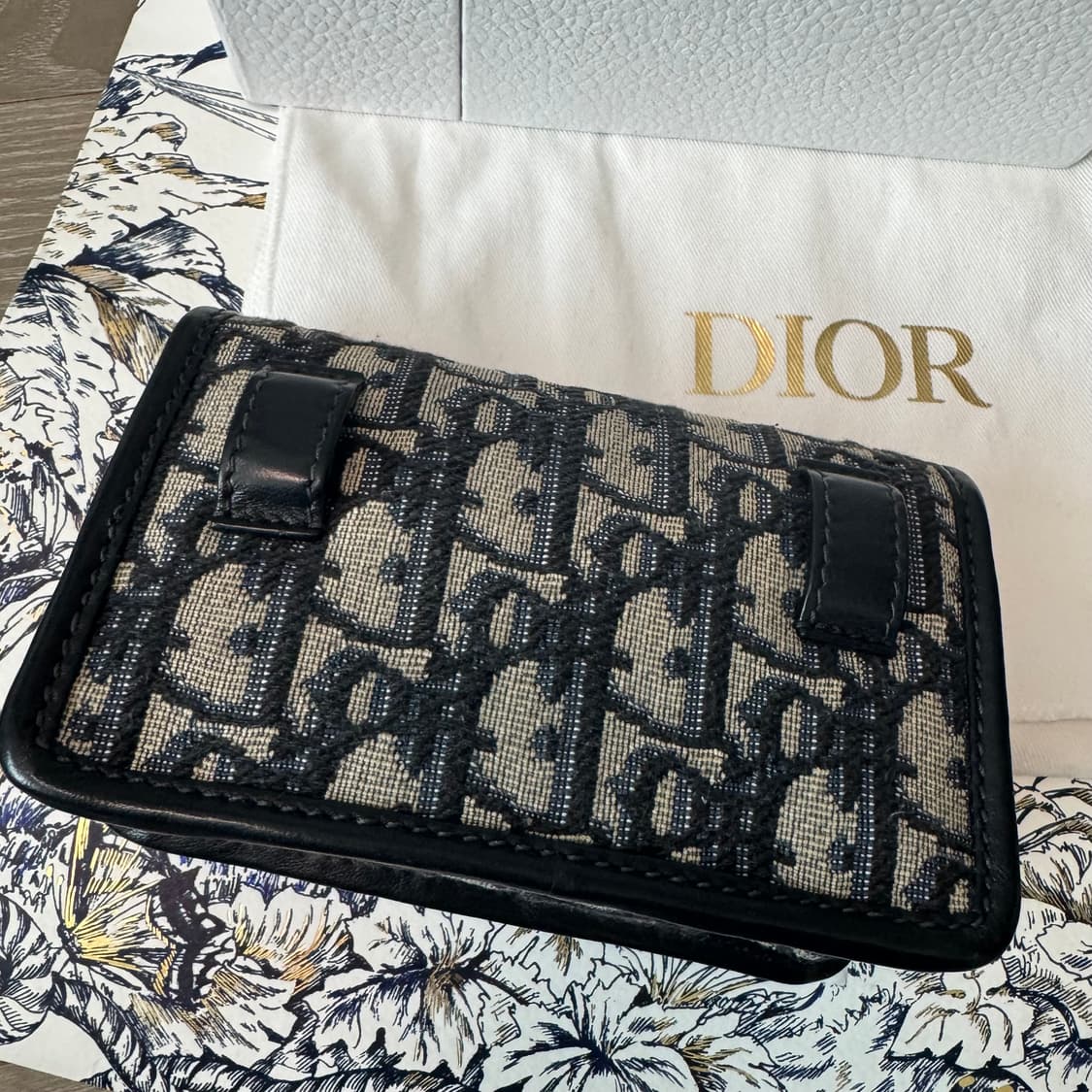 디올 오블리크 몽테인 나노 파우치 크로스백 상품이미지2