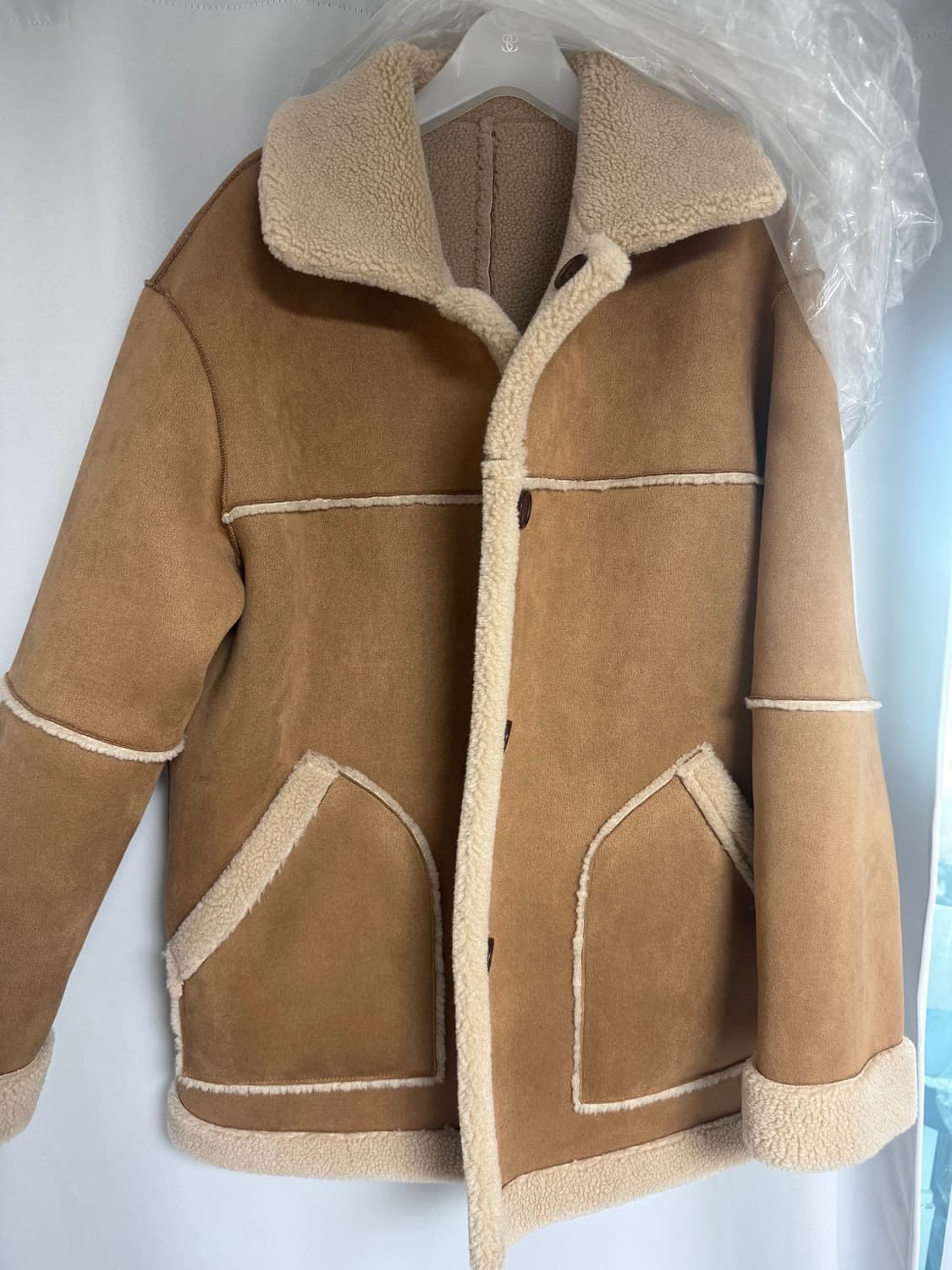 셀리테일즈 리버시블 무스탕 상품이미지3