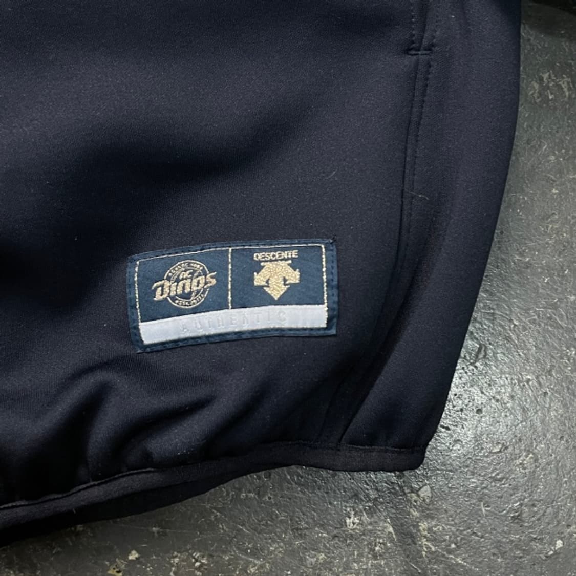 100 데상트 NC다이노스 웜업  상품이미지4