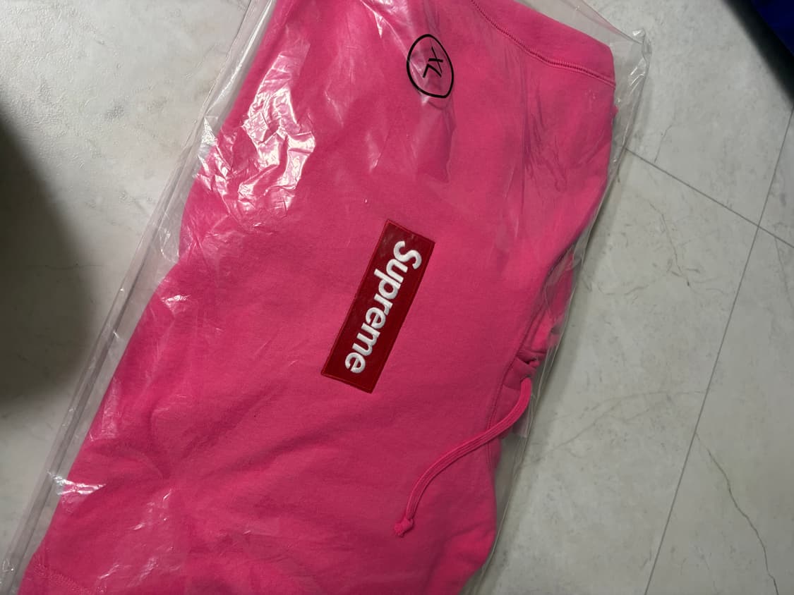 슈프림 박스로고 후드 스웨트셔츠 마젠타 - 25FW 상품이미지2