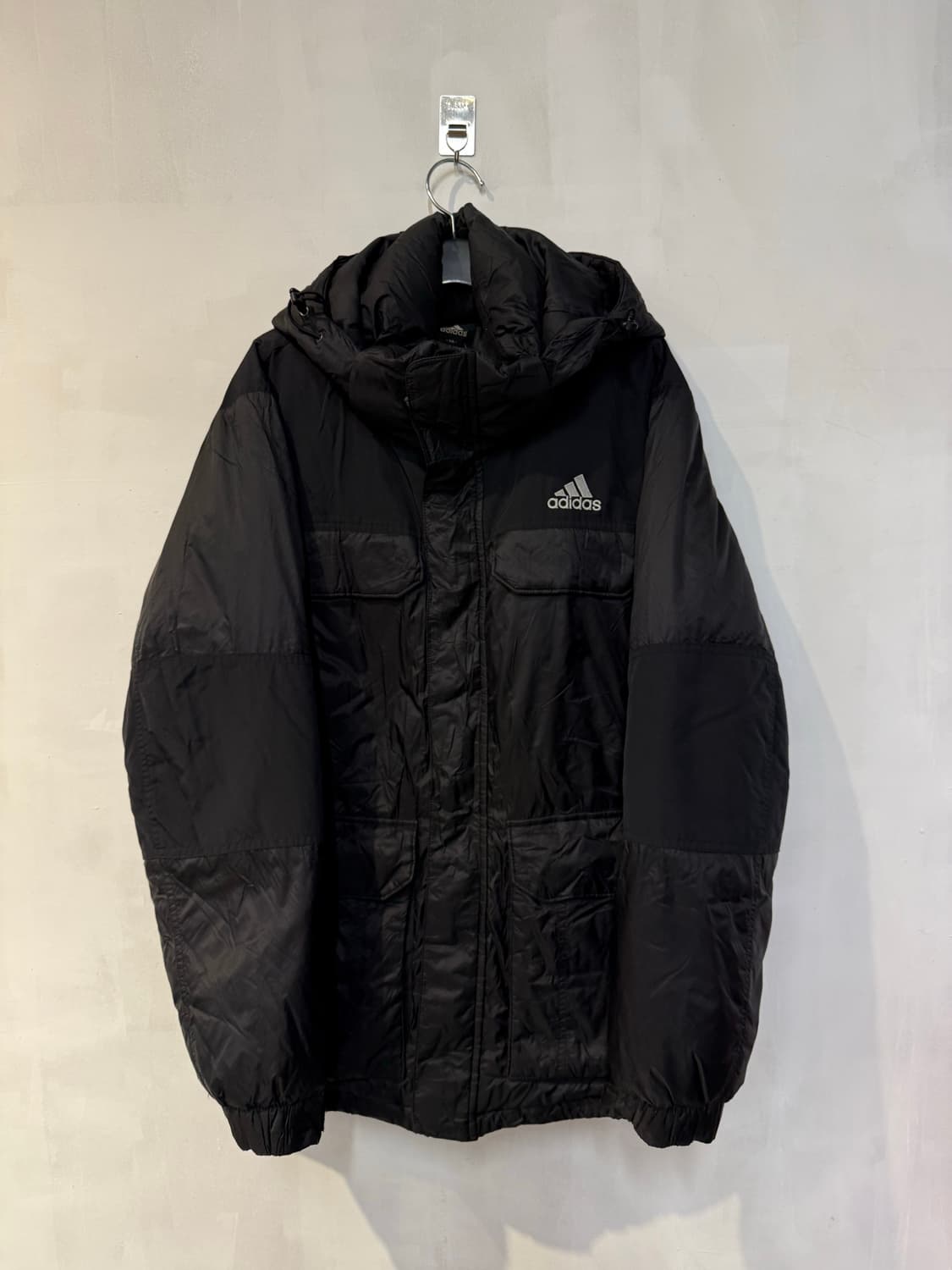 아디다스 블랙 패딩 상품이미지1