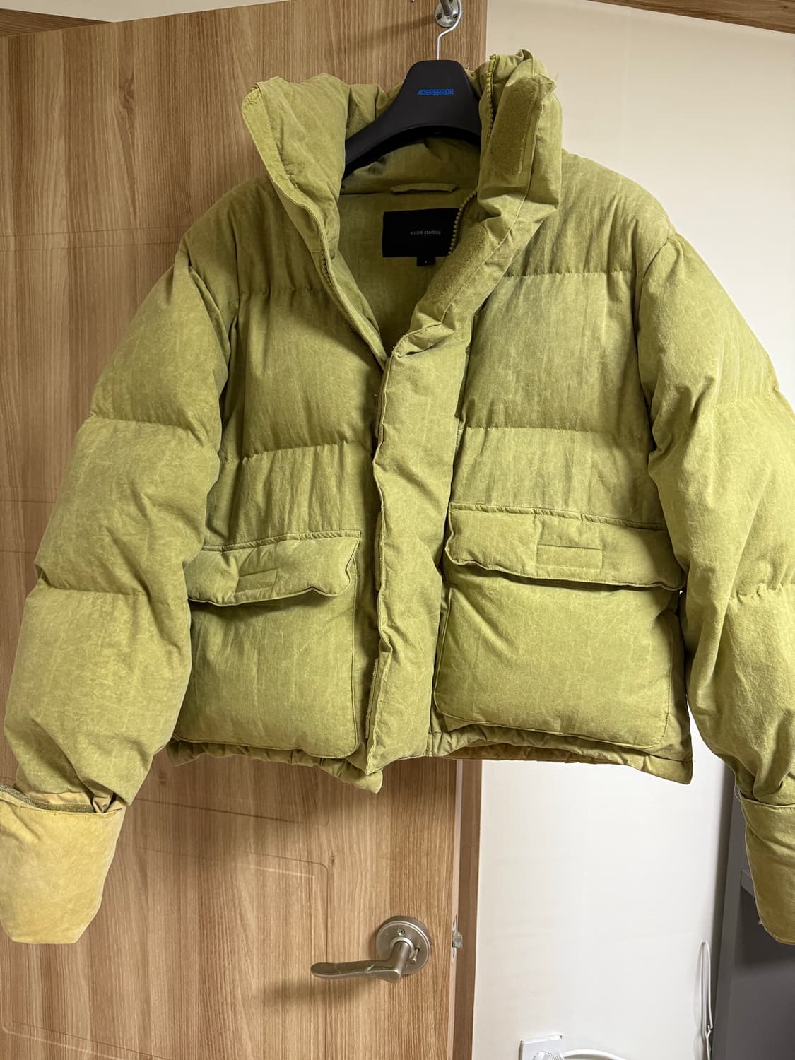 엔타이어 스튜디오 카키 푸퍼패딩 S사이즈 상품이미지2