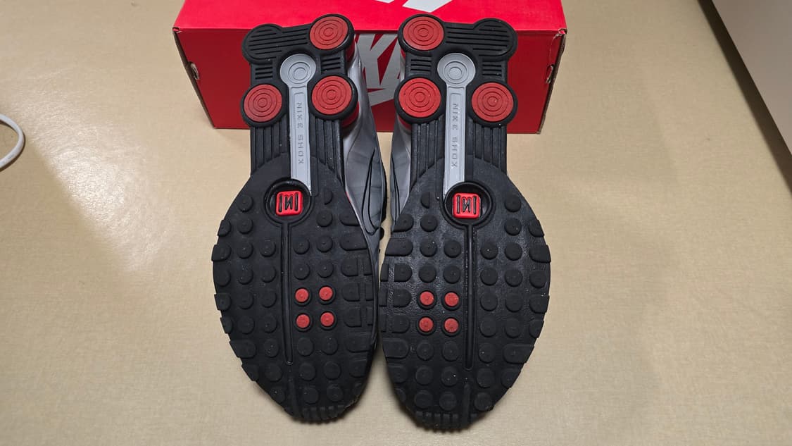 나이키 샥스R4 블랙/실버 280 상품이미지3