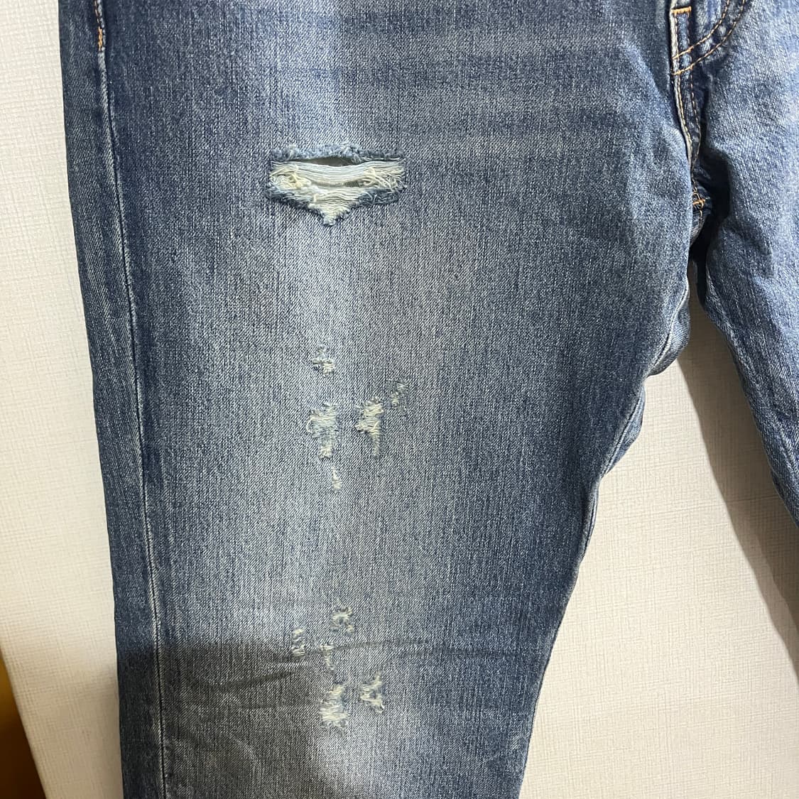 (30) 리바이스 퍼포먼스 511 패치 데미지진 데님 청바지 상품이미지4