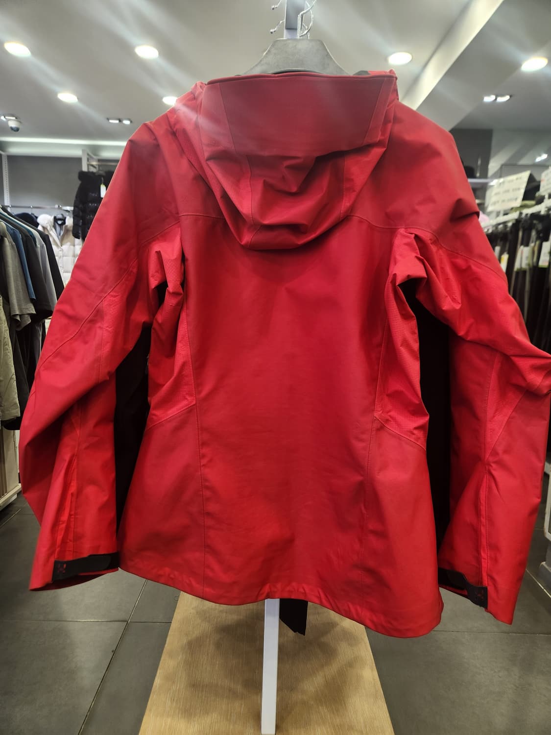 하글로프스 고어텍스 하드쉘 자켓 레드 등산/아웃도어 상품이미지5