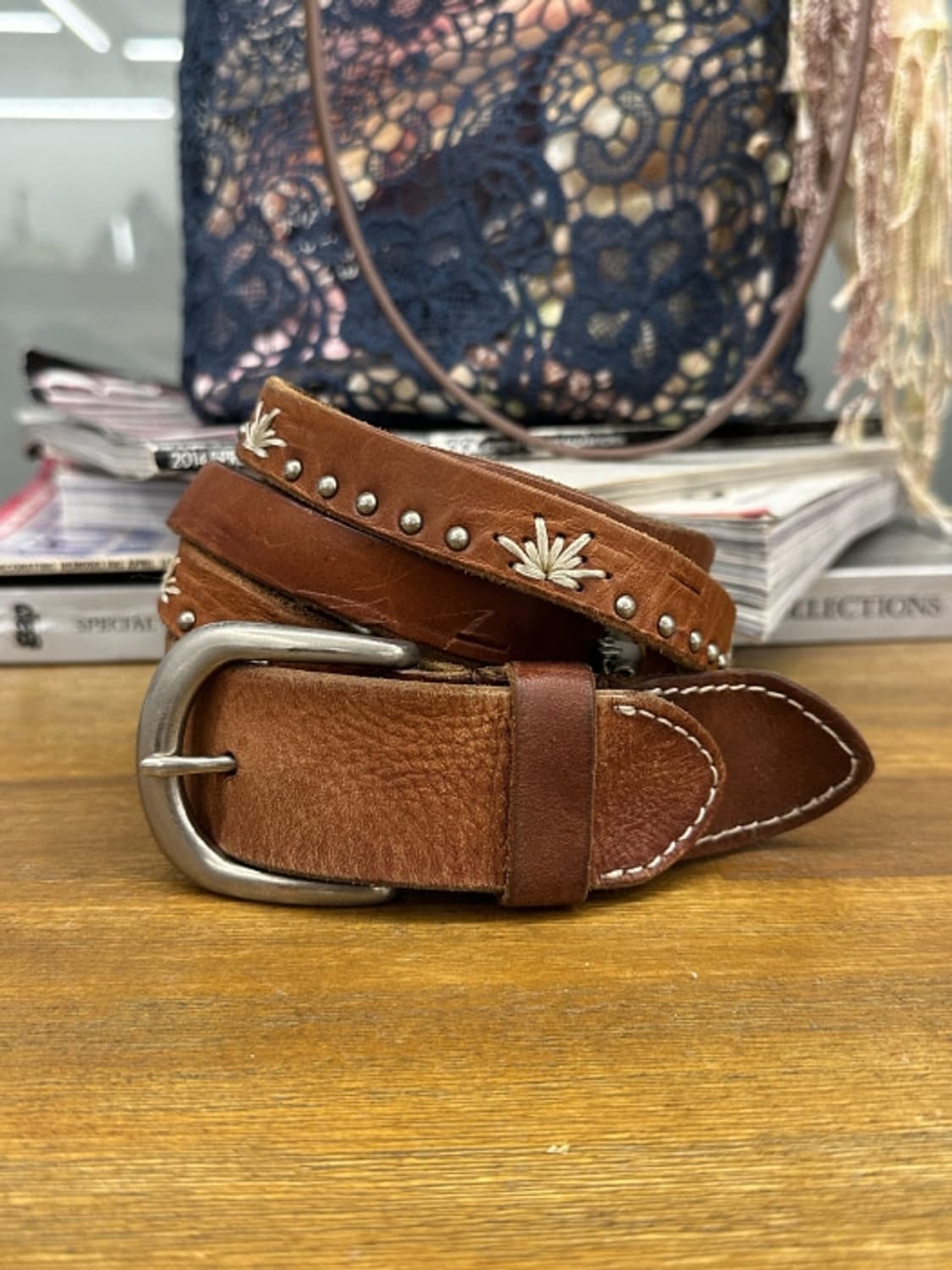 LEATHER STUD BELT 상품이미지1