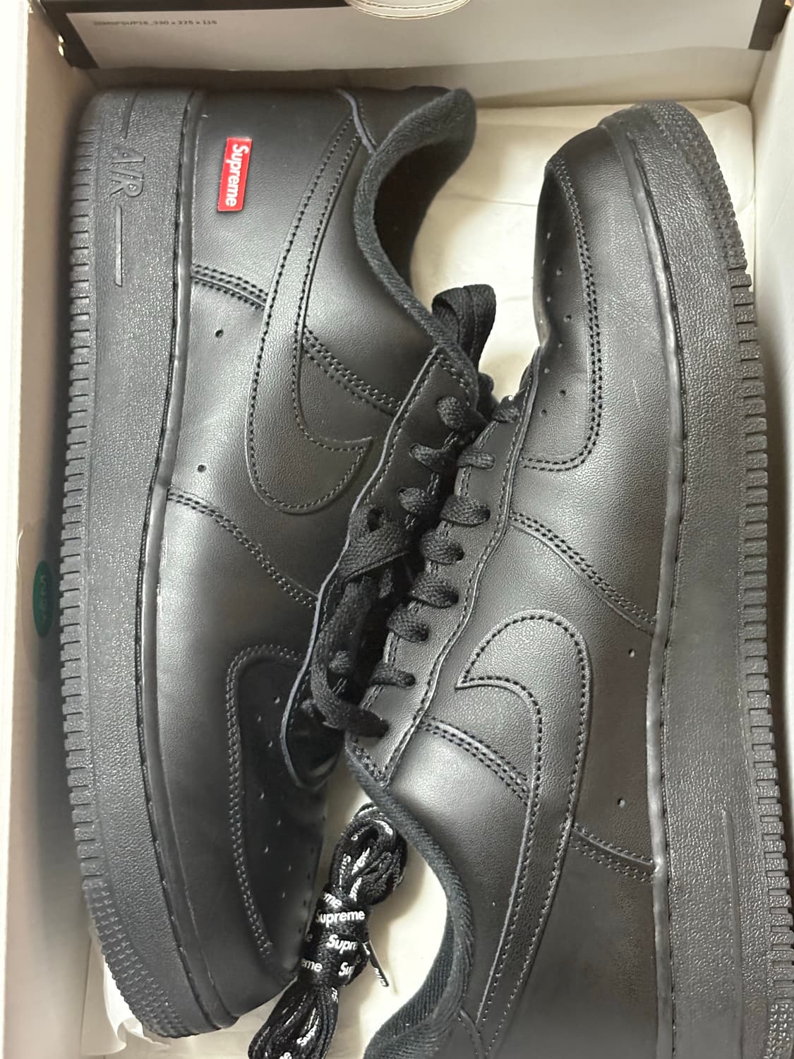 나이키 x 슈프림 에어포스 블랙 상품이미지4