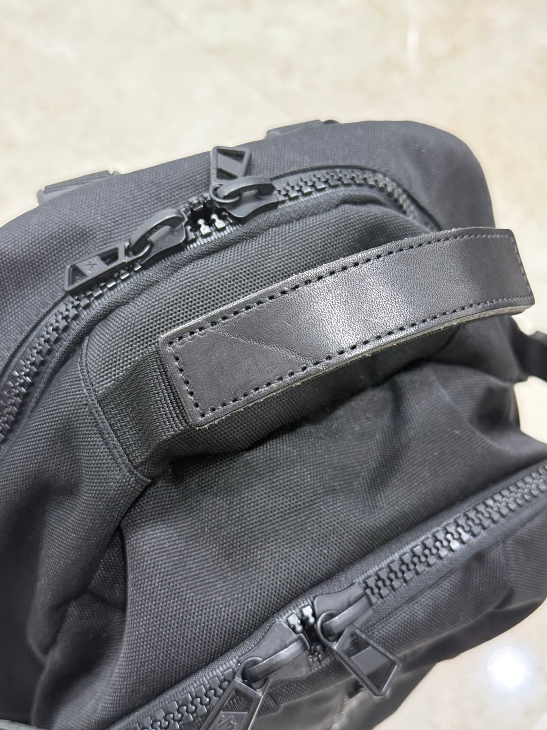 F/CE 950 트래블 백팩 (네오프렌 버전) 상품이미지2