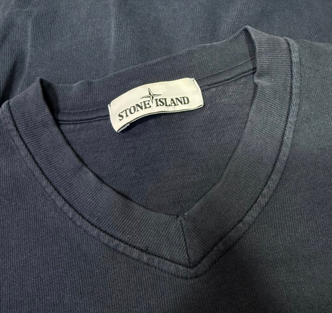 스톤아일랜드 네이비 브이넥 롱슬리브 상품이미지3
