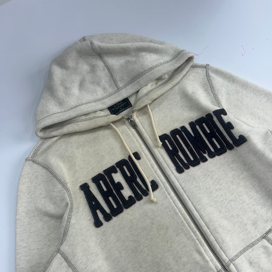 Abercrombie 아베크롬비 스펠아웃로고 아이보리 후드집업 상품이미지4