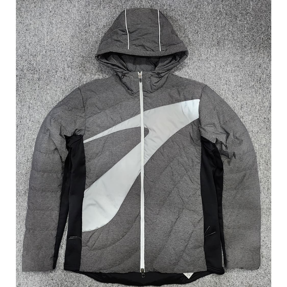 브룩스 나이트런 경량 러닝 후드 패딩 자켓  L 상품이미지1