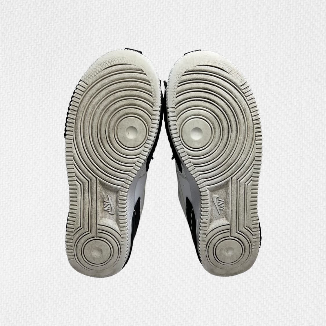 245 나이키 에어포스1 NDSTRKT 화이트 상품이미지8