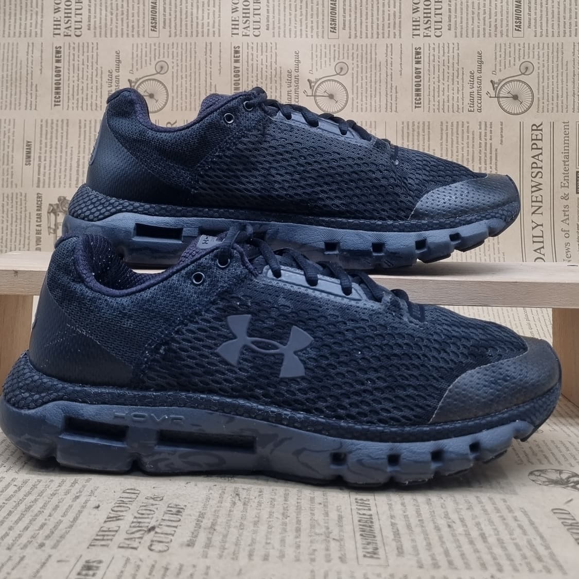 언더아머 HOVR 인피니티 남성운동화270 상품이미지1