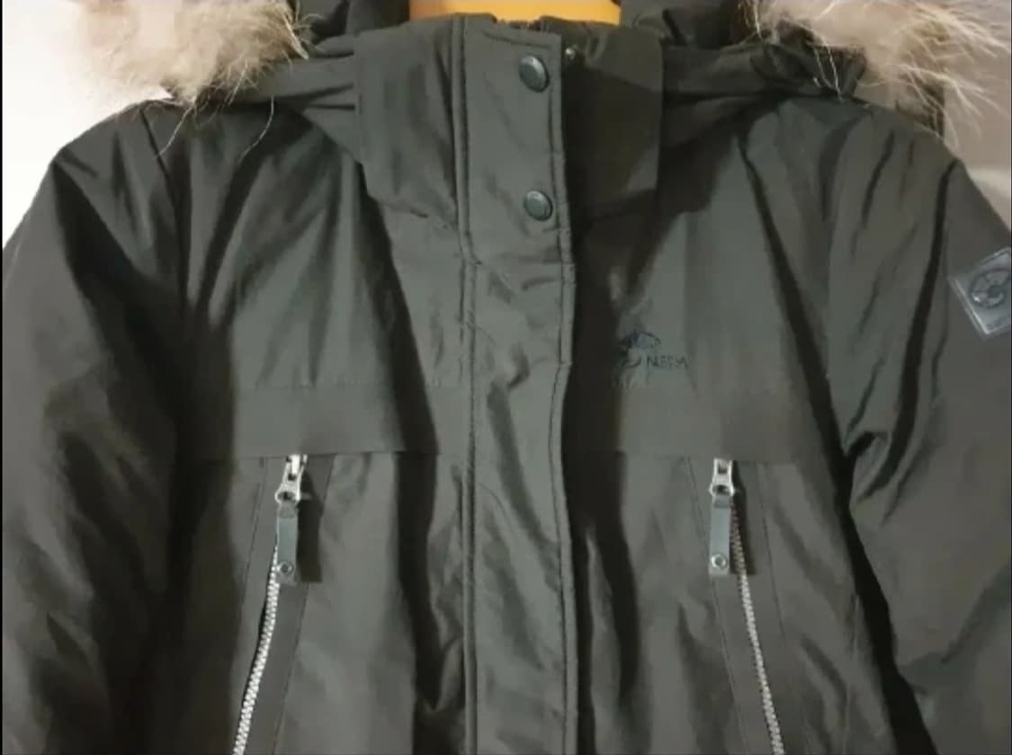 네파 여성 거위털 구스패딩. 싸이즈 90 입니다 상품이미지4